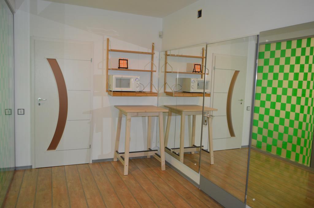 Ferienwohnung Vasarely Luxury Flat Satu Mare Exterior foto